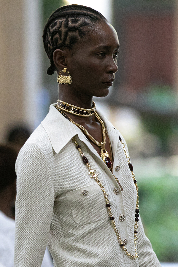 chanel_2022-23-metiers-dart-show_details_copyright-chanel-10-HD Rebag x Virgil Abloh