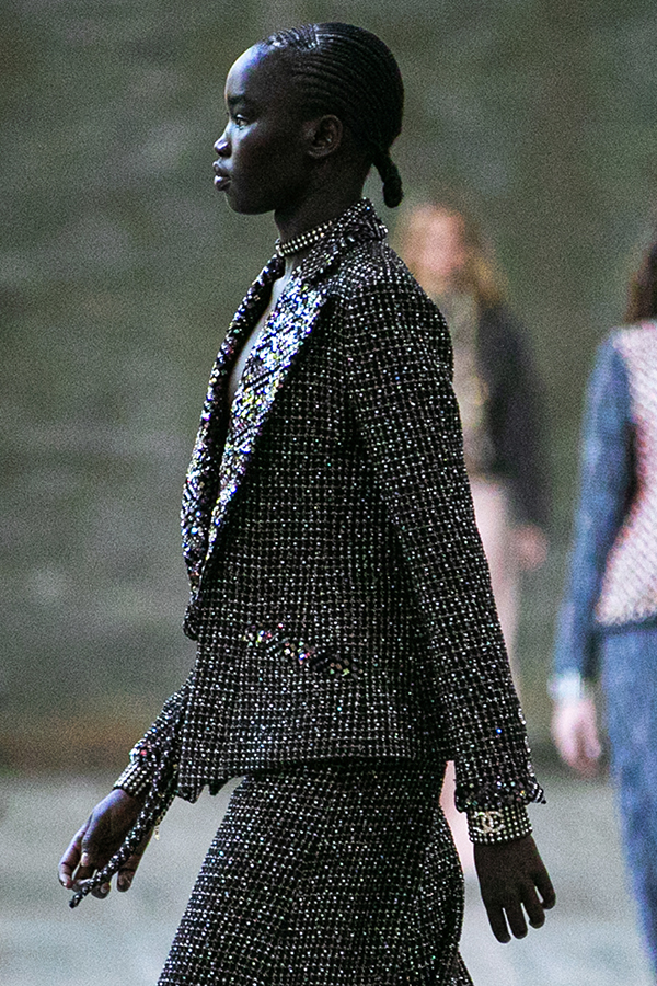 chanel_2022-23-metiers-dart-show_details_copyright-chanel-5-HD Rebag x Virgil Abloh