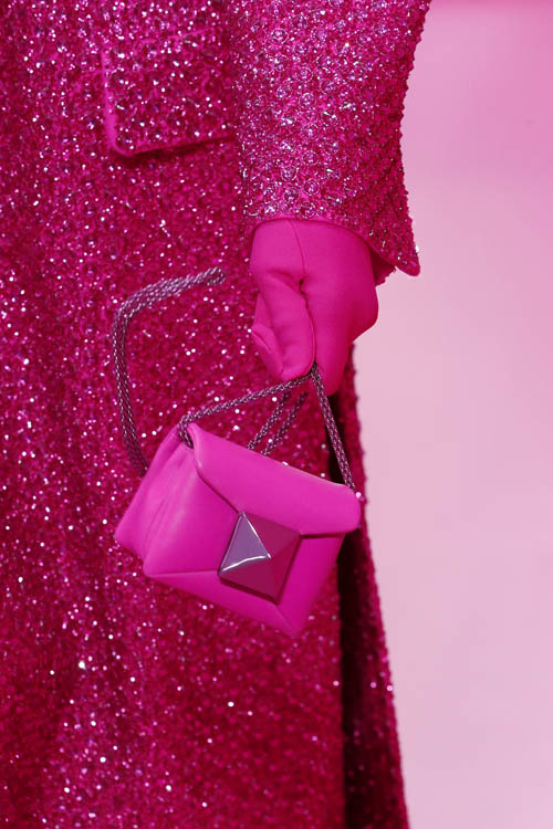 Valentino : Details - Paris Fashion Week - Womenswear F/W 2022-2023 Valentino Ready-to-Wear Fall/Winter 2022