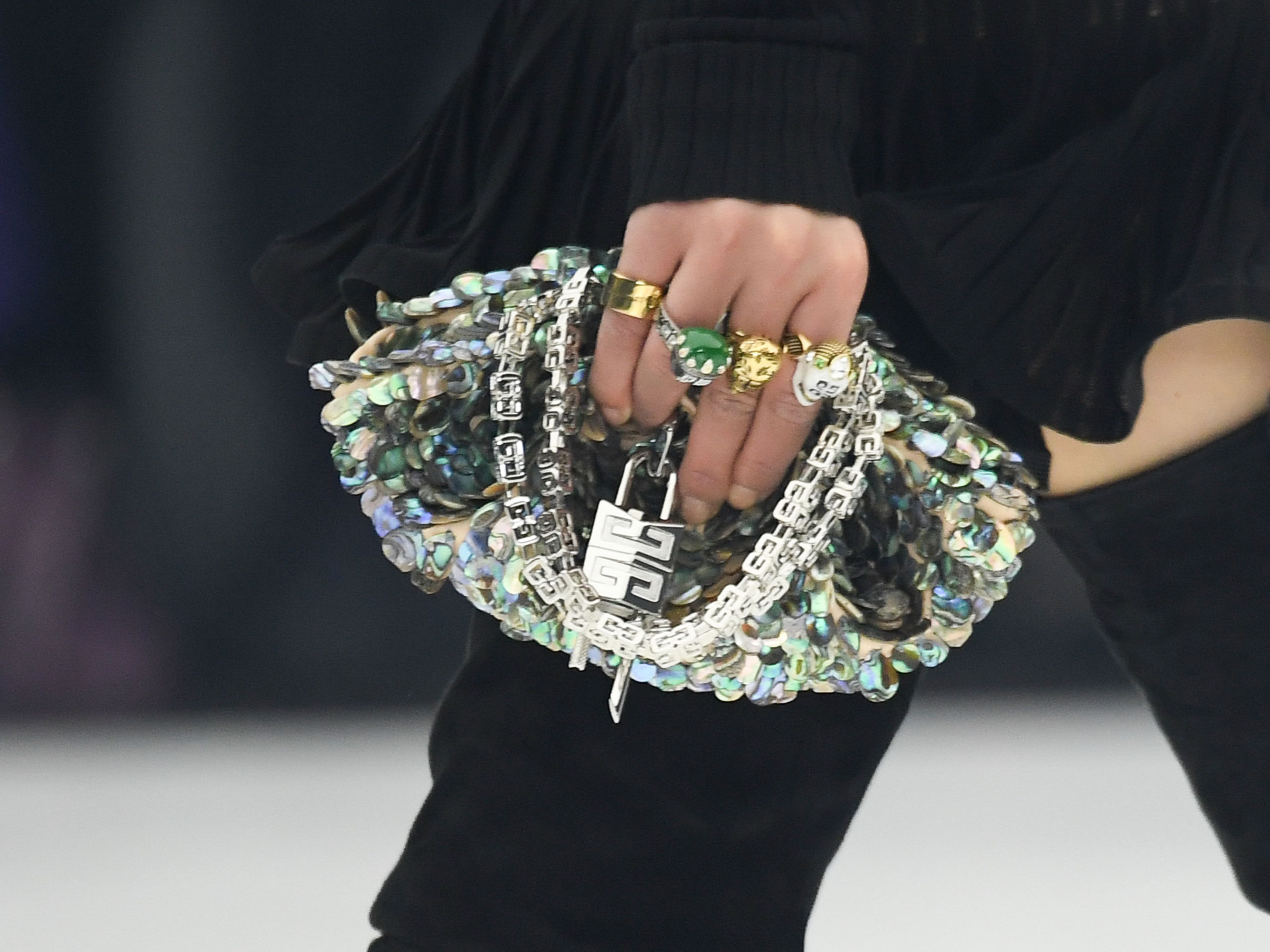 Givenchy SS22 - 11 Rebag x Virgil Abloh