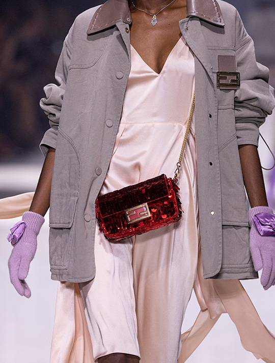 HERO (1) Chanel Bag Cruise 2022