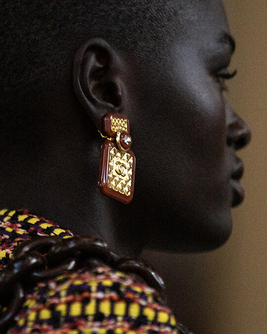 See the Bags at Chanel’s 2022/2023 Métiers D’Art Show in Senegal